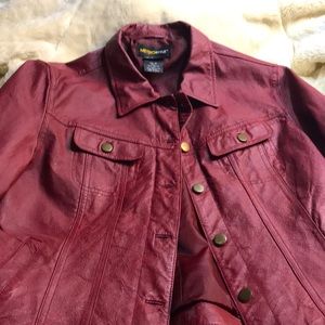 Chic Women’s Leather Jacket in Mauve